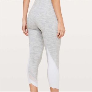 Lululemon Wunder Under High-Rise Crop 23" - Size 4